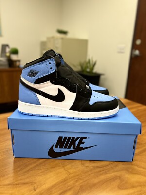 Nike Air Jordan 1 Retro High OG UNC Toe - GS Size 7Y #FD1437-400