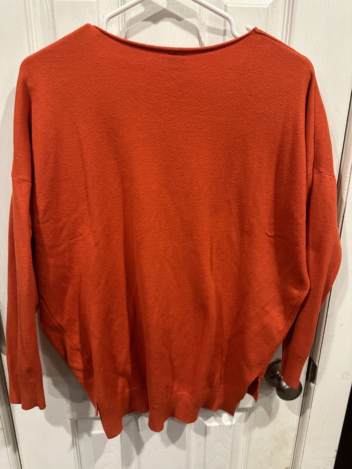 “TR. notes” Red Sweater Woman’s Split Sides Detai… - image 5