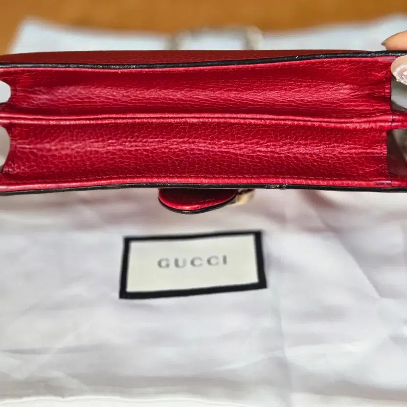 Gucci Interlocking Chain Bag Small Red - Authentic - image 12