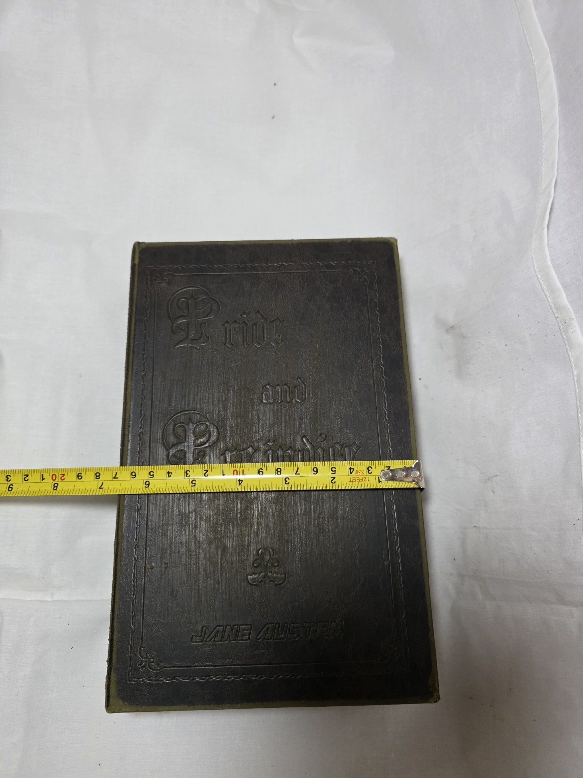 Vintage Faux Book Storage Box Hidden Compartment Home Decor