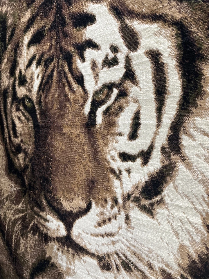 5x8 lightweight tiger at the moon Rug - Image 2 of 4