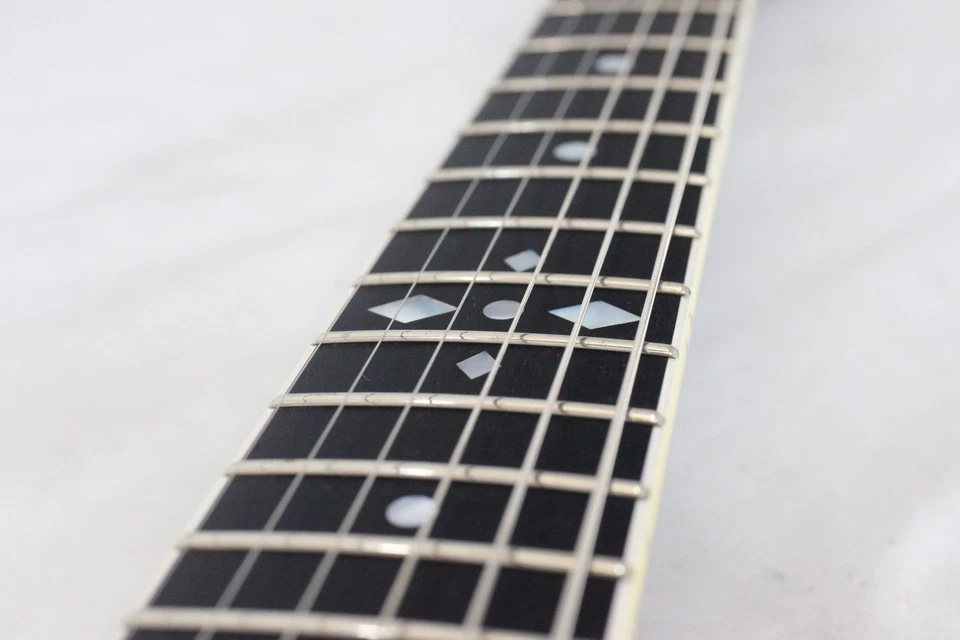 Greco GZ-2600 LH USADO Foto 3 de 4