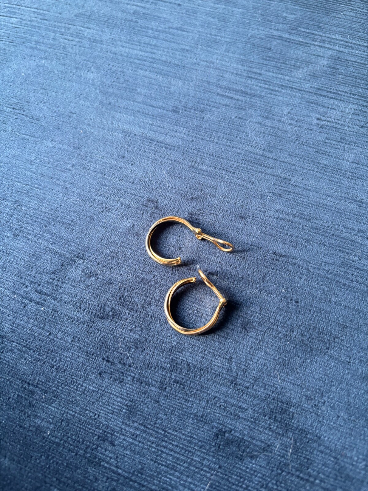 Boucles D'Oreilles Vintage Métal Doré Laqué Bicolore - Années 1970 - Occasion