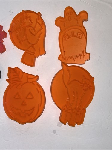 9 Wilton Halloween Cookie Cutters 3"-6" Cat Witch Ghost Scarecrow Pumpkin 1987 - Picture 13 of 17