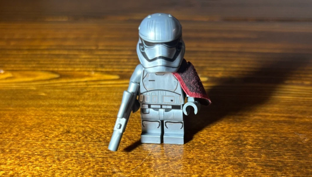 Captain Phasma Minifigure LEGO (R) Minifigures for sale - eBay