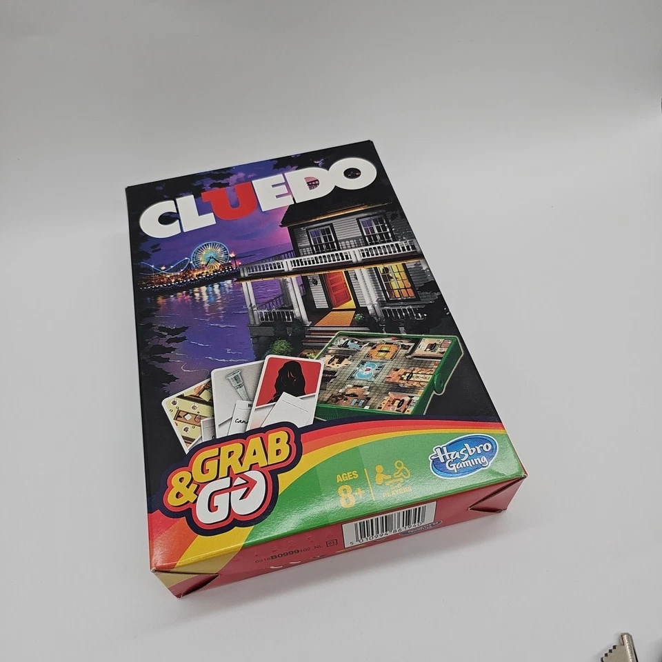Hasbro Cluedo Grab And Go Game Travel Edition For 3 - 6 Players Ages 8+ - Image 4 of 4
