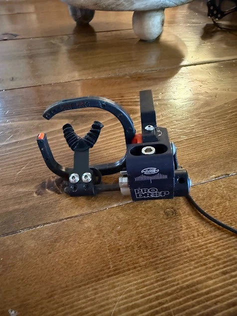 AAE Pro Drop Arrow rest - Image 2 of 4