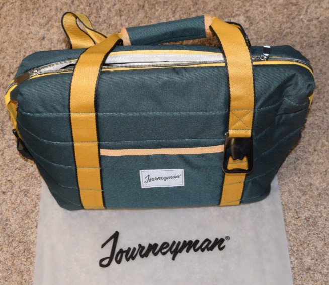 Journeyman Drink Cooler. Green, In Beautiful Condition, Strong Nylon Handles
