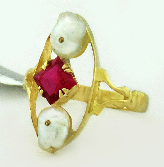 ANILLO PERLAS BLANCAS GENUINAS Y RUBÍ ORO AMARILLO 10k - Nuevo con etiqueta Foto 2 de 4