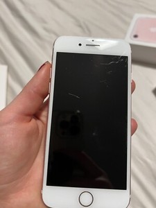 Apple iPhone 7 - 128GB - Roségold (Ohne Simlock) A1778 (GSM)
