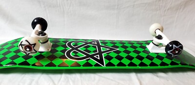 Complete/Bam Margera Vintage heartagram Black/Green Skateboard 