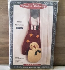 Indygo Junction Wool n Whimsy Small Surprises 9'' Bag Ovenmit Kit 2001 Sewing