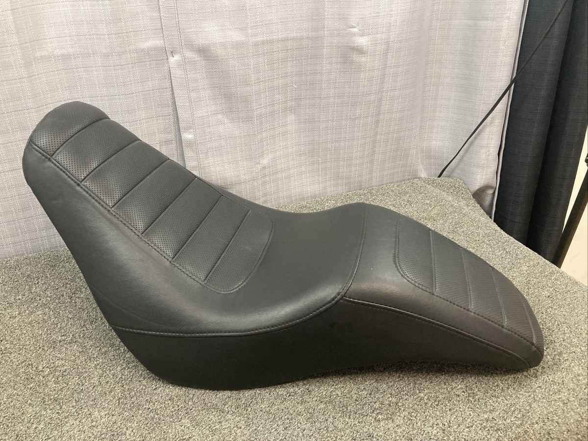 Harley Davidson M8 Softail Low Rider Seat 52000272 for sale online