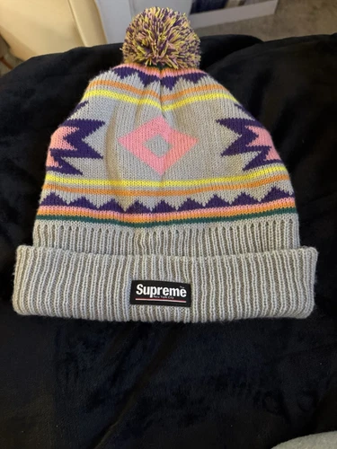 Bonnet Supreme Southwest neuf taille OS gris clair