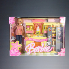 VINTAGE 2004 MATTEL BARBIE PLAY ALL DAY KITCHEN PLAY SET G8499 - NEW