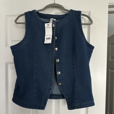 Blue Denim Sleeveless Button-Down Round Neck Tank Top for Women