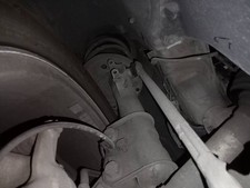 Amortisseur Infiniti Q30