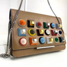 Portafoglio Fendi Catena Beige Pelle Multicolore Borchie Spalla Argento dal Giappone
