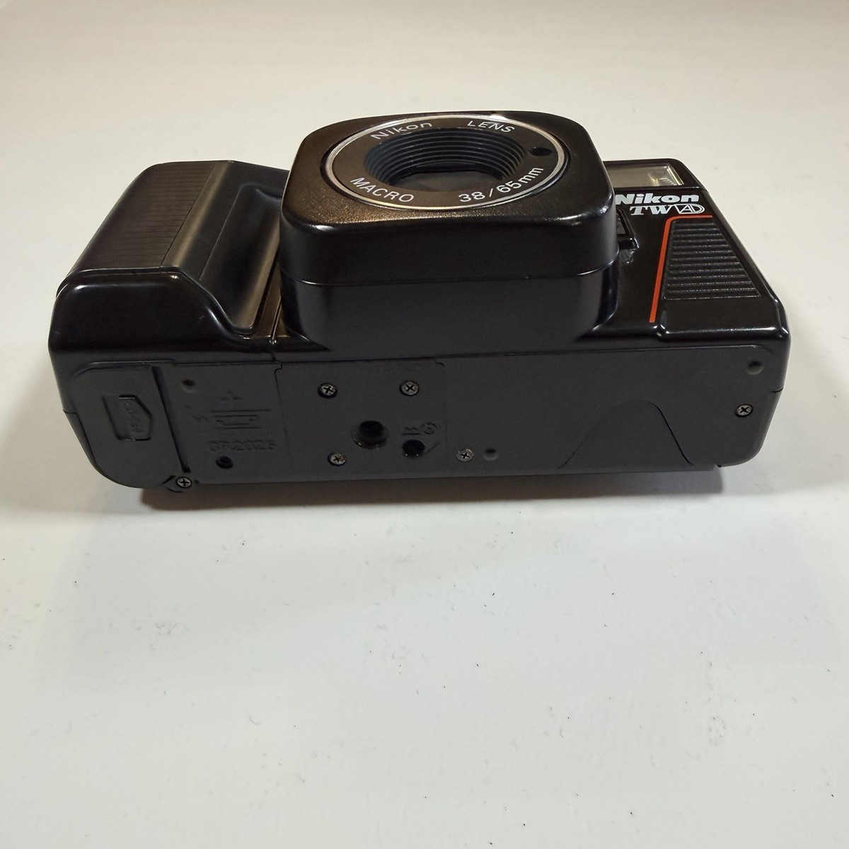 Nikon L35 TW AD 35mm Point & Shoot Film Camera 38/65mm Fully