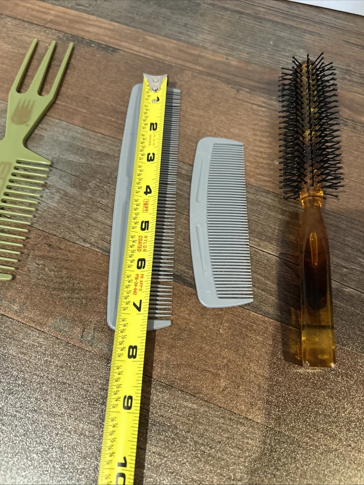 Lote de 3 peines de peinado y un cepillo de peinado redondo vintage Foto 3 de 4