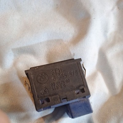 OEM 1998 98 BMW 540 E39 Trunk Release Button Switch 97 99 00 01 02 03 525 530