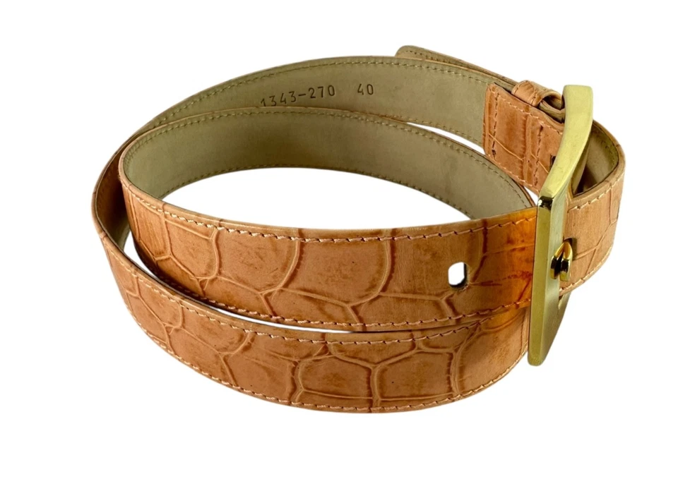 Cinturón de cuero de cocodrilo rosa salmón logotipo ESCADA vintage genuino talla 30 hecho en Italia Foto 4 de 4