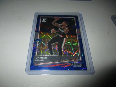 Damian Lillard 2020-21 Donruss Optic Blue Velocity #144