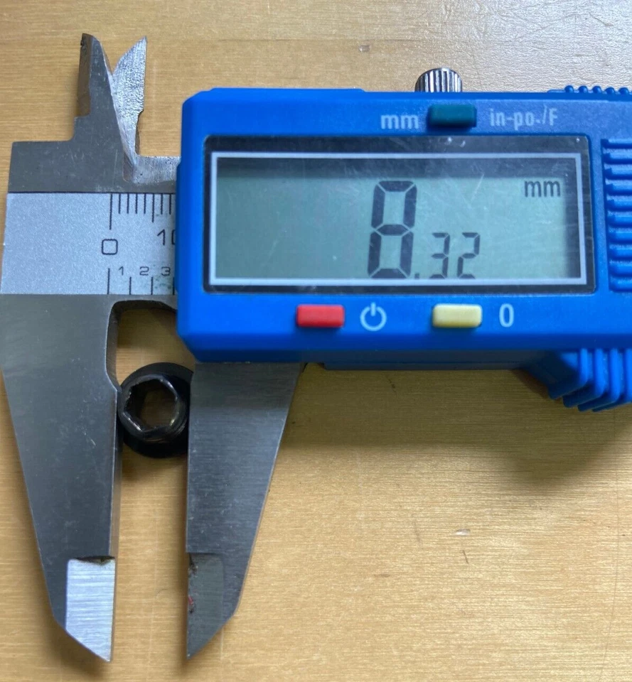 New SRAM Truvativ Chainring Bolt Kit 4 Arm for Single Speed No Guard Black Steel - Image 2 of 4