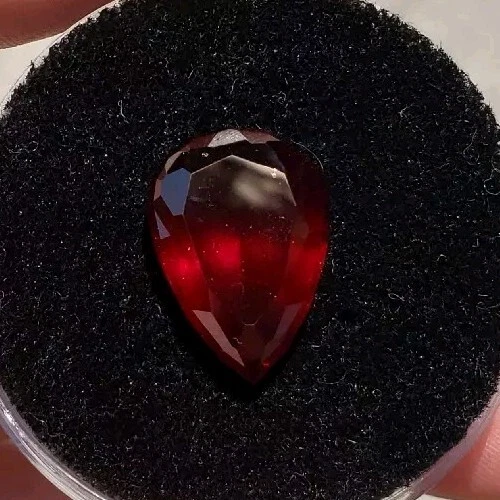18.60 Carat Garnet Loose Gemstone - Image 2 of 3