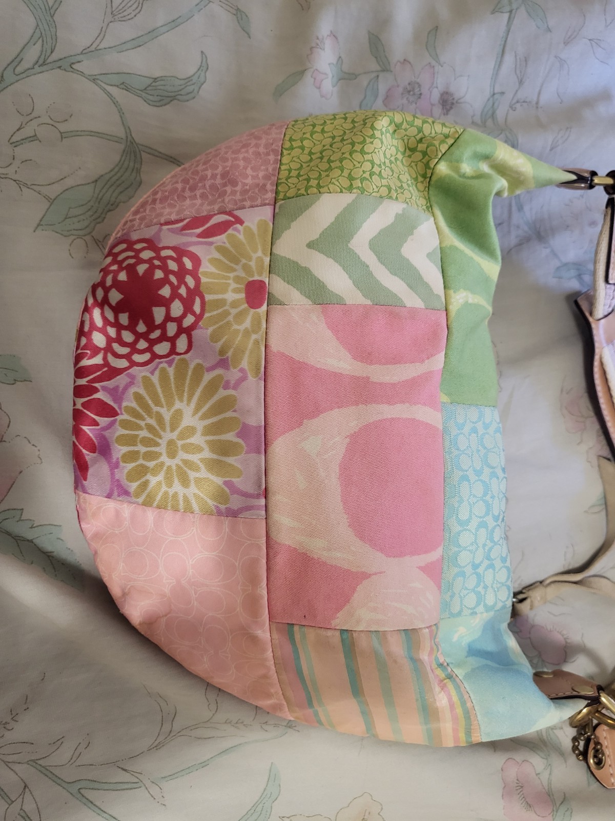 Coach Hampton patchwork hobo shoulder bag gold ha… - image 2