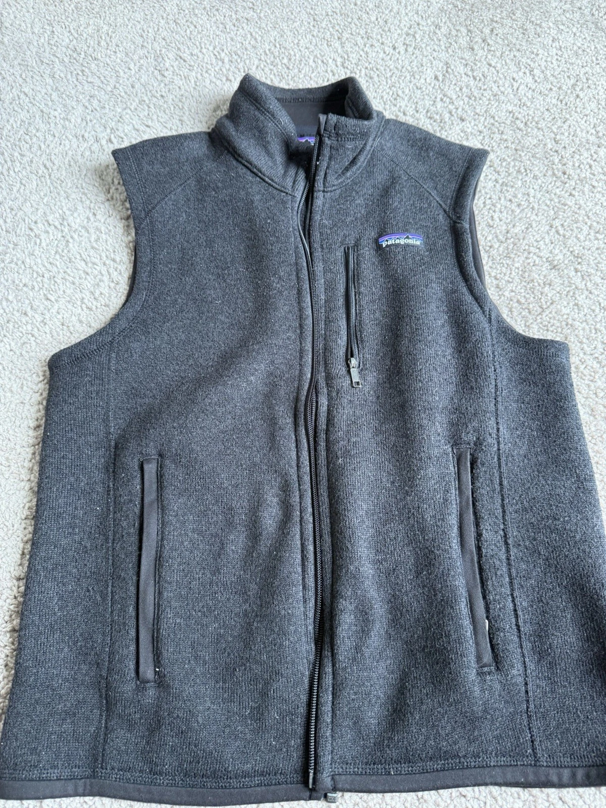 Patagonia Vest Men’s Size S Gray Better Sweater Charcoal Logo March Madness