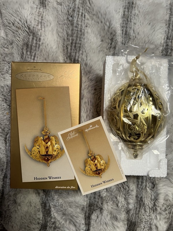 Hallmark Keepsake Ornament 2004 Hidden Wishes Angels Gold Club Exclusive
