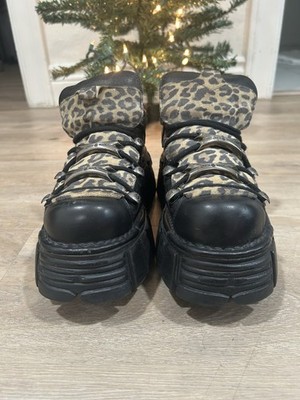 LE New Rock Revival Leopard Tan Boots Women's Size 5.5-6 Lace Up Ankle Booties