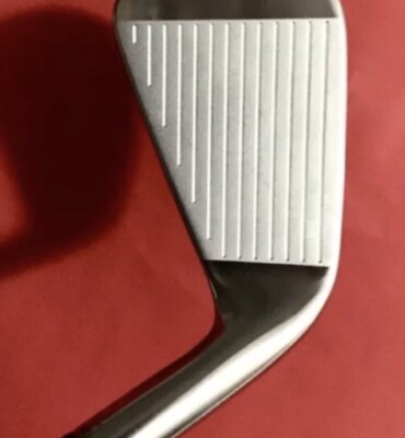 Fer #6 Titleist CNCPT Supermetal XP - Gaucher, Rigide (Stiff), 30° Loft, 37.5 Pouces - Neuf