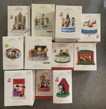 Magic Hallmark Keepsake Ornaments Needs Batteries-Tested