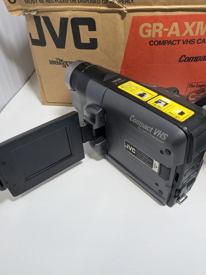 JVC GR-AXM510 Compact VHS-C Tape Video Camera Camcorder As-Is For Repair - Image 3 of 4