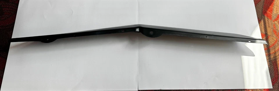 Alerón delantero de plástico Dynacorn 1967-1968 Chevy Camaro Foto 3 de 4