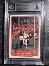 1982 Fleer #633 Carl Yastrzemski Signed Auto BAS BGA authenticated Slab Red Sox