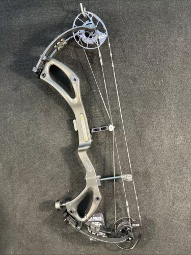 2025 PSE MACH 30 DS Black EC2 Cam 24.5”-30” DL  60-70lb RH Compound Bow