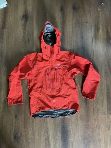 Rare Canadian Drake Wear Arc'Teryx Alpha Sv Black