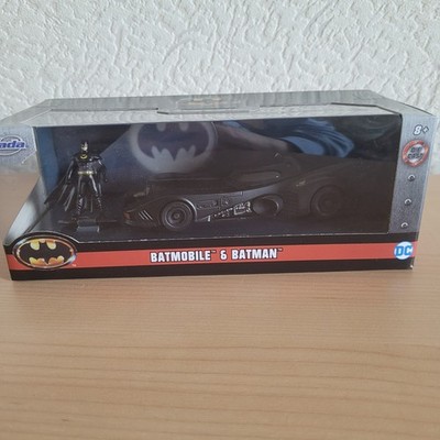Jada Batman Cars 1:32  Auto  Batmobile & Batman Neu + Ovp