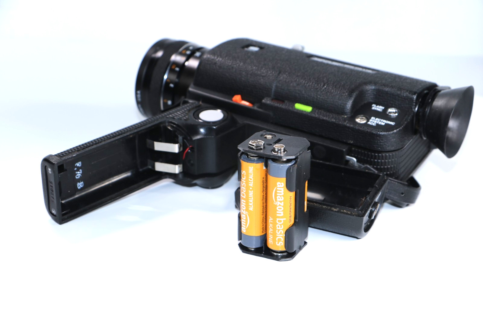 Sankyo ES-25XL Super 8 Camera Film Tested / Watch Video