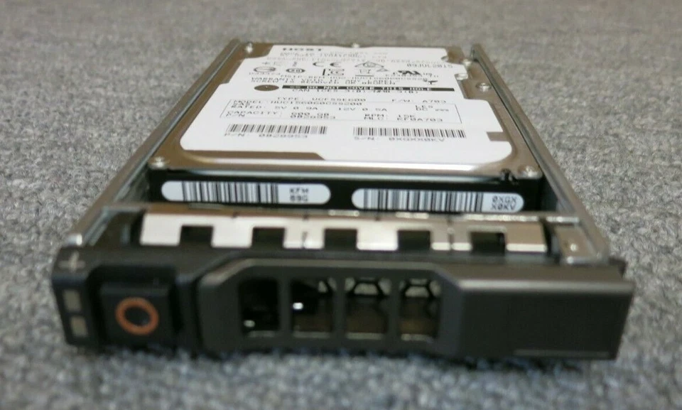 HGST Ultrastar HUC156060CSS200 0B28953 600GB 15000RPM 128MB 2.5" SAS Hard Drive - Image 2 of 4