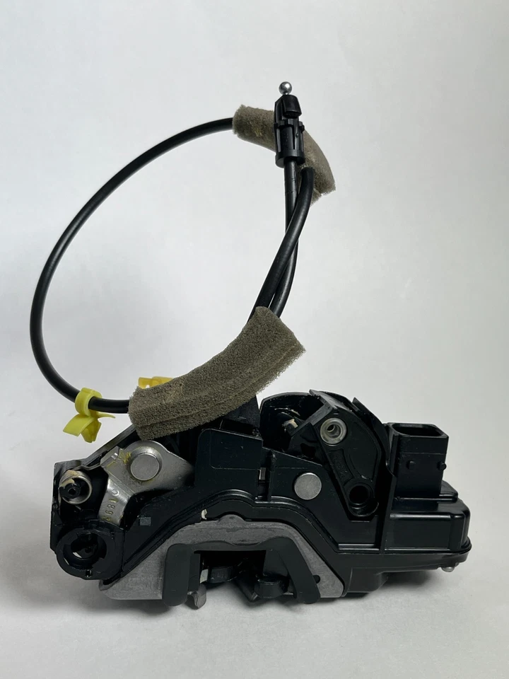 Genuine GM (22820695) Passenger Front Door Lock Actuator GMC Chevrolet Buick Foto 2 de 4