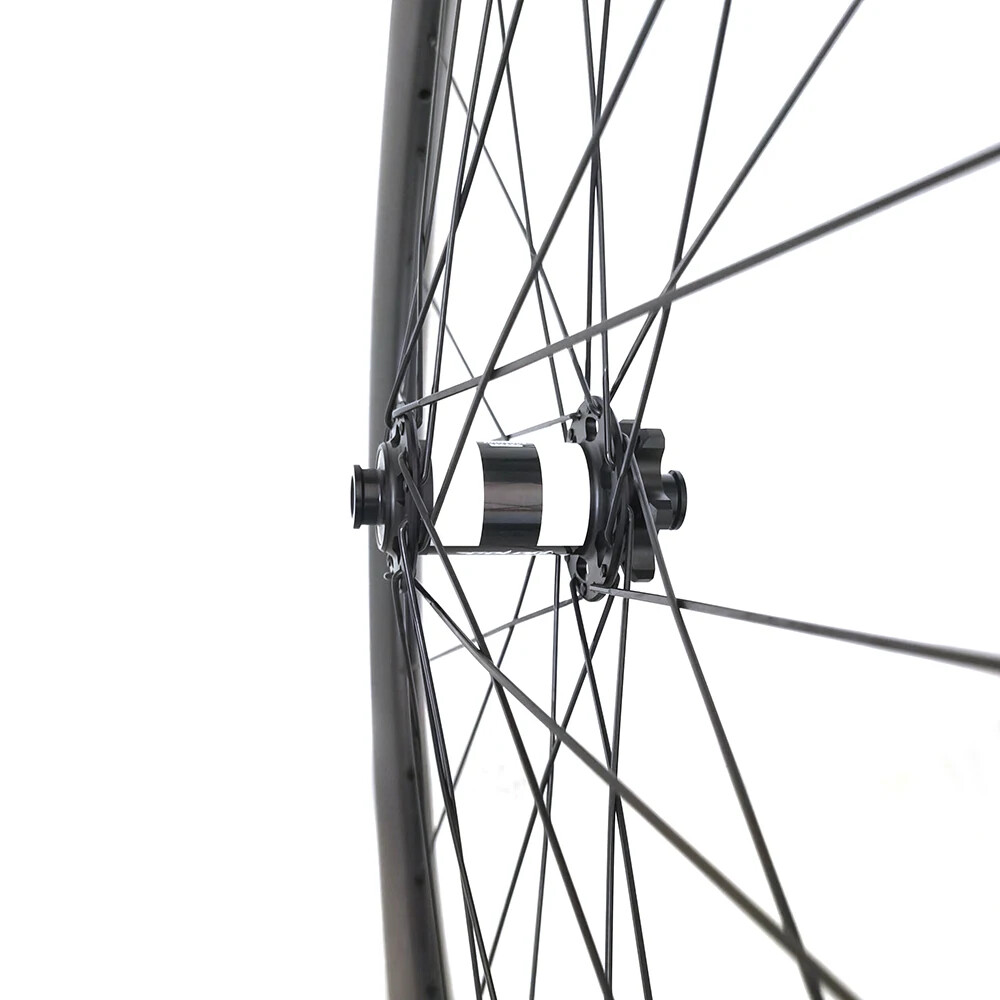 Paire De Roues VTT Carbone 29 Asymétriques - Tubeless - Boost HG XD - Neuves
