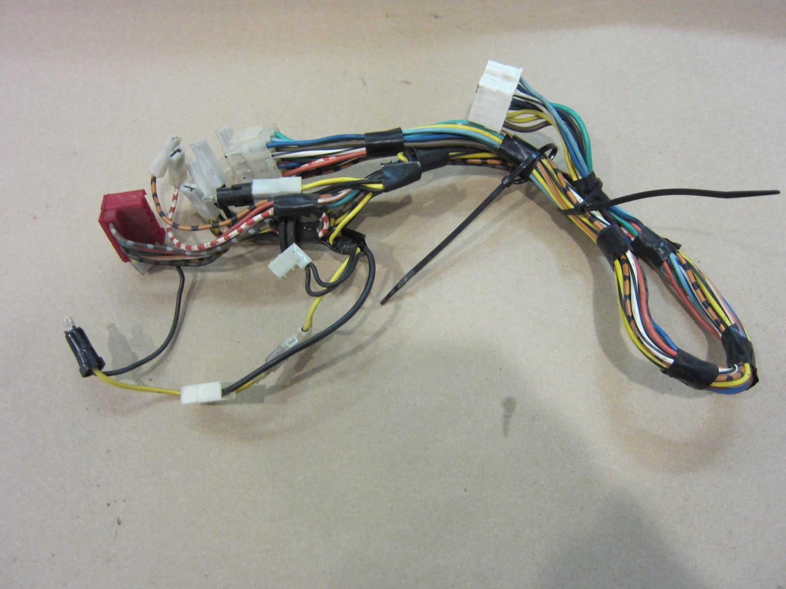 Ferrari Mondial 8 Dash/Steering Column Connecting Cables Part# 116361