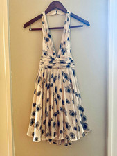 Kimchi Blue Ivory Black Floral Chiffon Fit & Flare V-Neck Halter Dress - Size 2