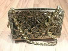 Borsa a tracolla CHANEL catena oro vernice pelle icona in rilievo vintage da JP