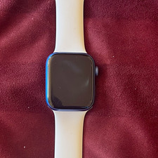 Apple Watch Series 7 GPS 45mm Blue Aluminium Case White Silicone Band MKN83B/A