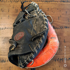 RAWLINGS Mike Piazza RCM30BT Catchers Mitt Right Hand Black/Orange RHT READ B4